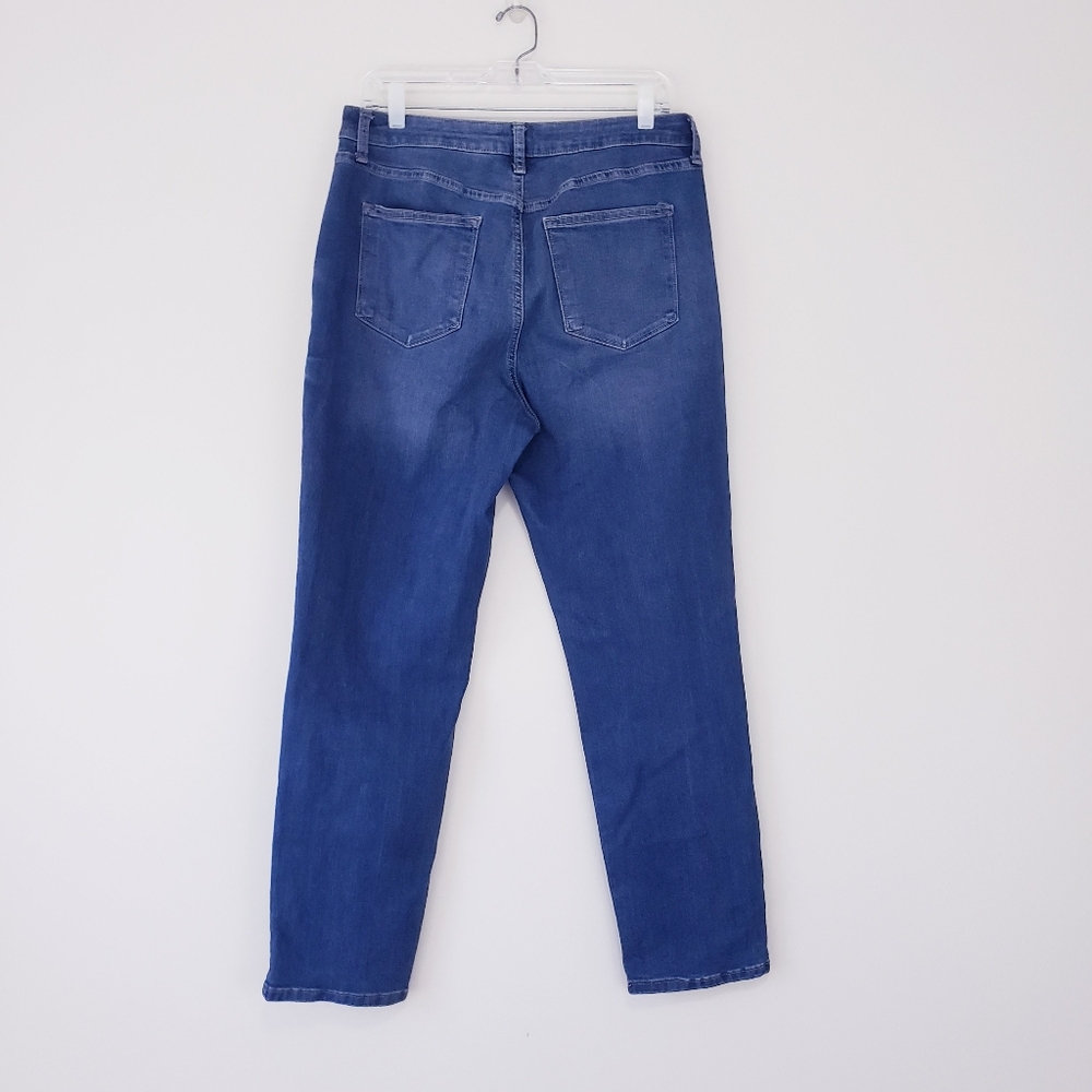 Classic Straight-Leg Women’s Jeans - Dark Blue - Picture 9 of 11